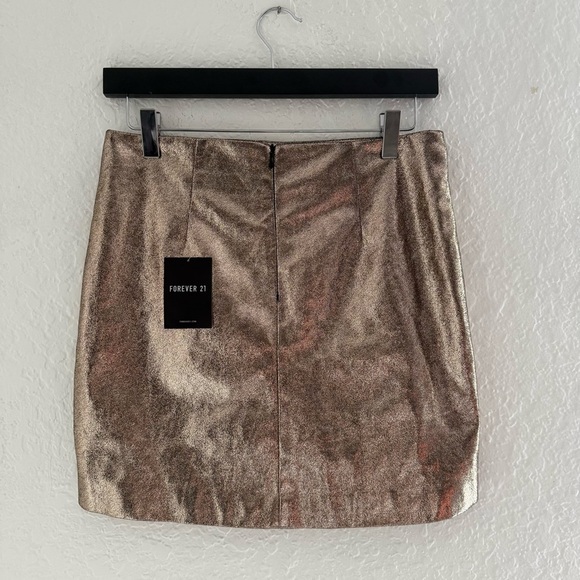 NWT Forever 21 Shimmery Gold Mini Skirt - Picture 3 of 5